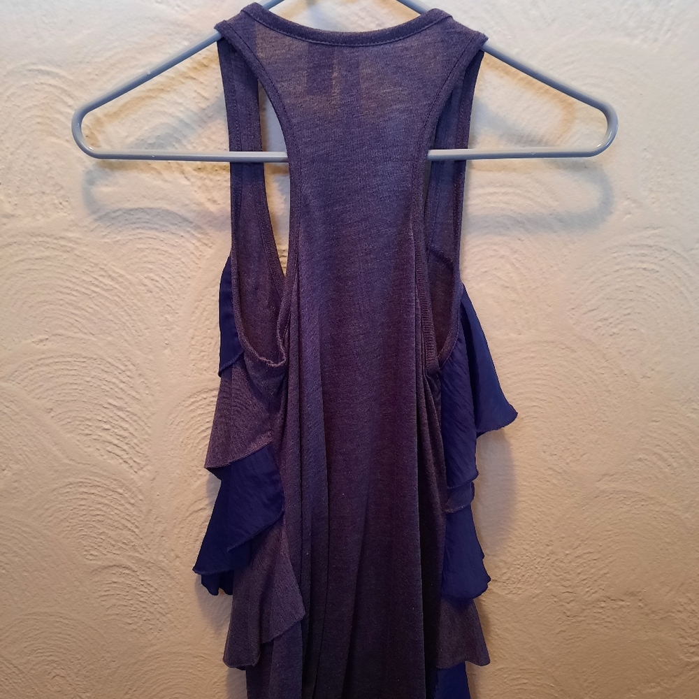 Eyeshadow Ruffle Tank Top - Picture 2 of 6